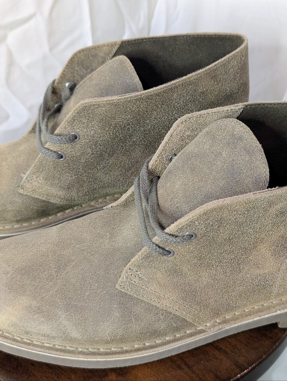 Clarks Originals Desert Boots Mens 10.5 Taupe Suede Chukka Lace Up Ankle Boots - Picture 6 of 8